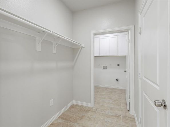 1556  Smoke Tree Lane , Dallas Texas 75253