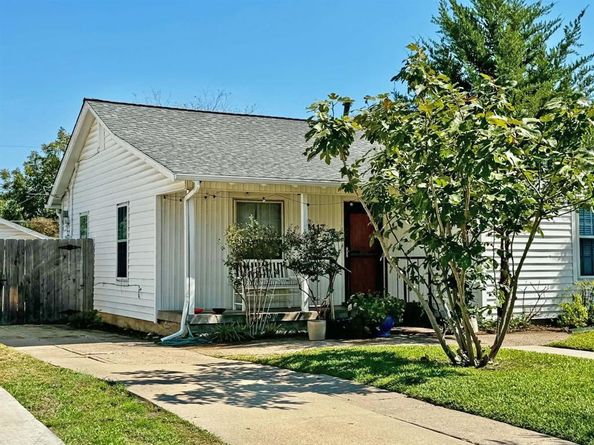 4117  5th Avenue , Fort Worth Texas 76115