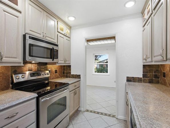 5068  Avery Lane , The Colony Texas 75056
