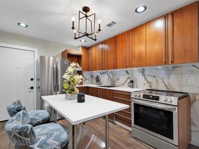 826 W Laramie Lane , Dallas Texas 75217