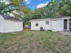 826 W Laramie Lane , Dallas Texas 75217