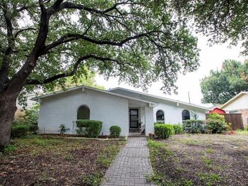5004  Goodwin Drive 