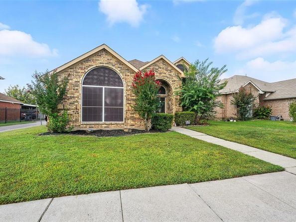 3205  Cool Springs Circle , Mesquite Texas 75181