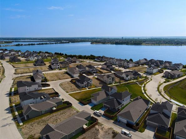 2216  Sternpost Mews , Rowlett Texas 75088
