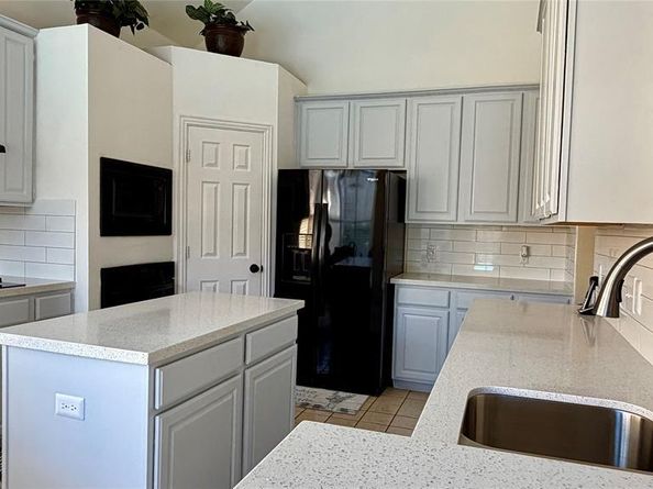 2613  University Drive , Rowlett Texas 75088