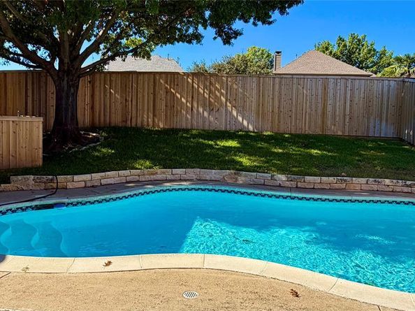 2613  University Drive , Rowlett Texas 75088