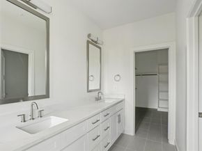 2524  Havenhurst Street  102, Farmers Branch Texas 75234