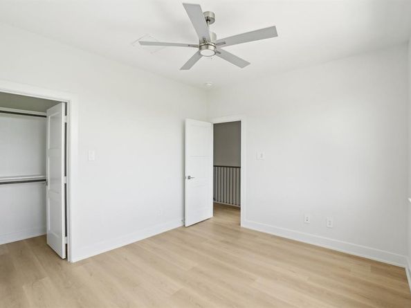2524  Havenhurst Street  102, Farmers Branch Texas 75234