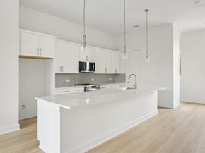 2524  Havenhurst Street  102, Farmers Branch Texas 75234