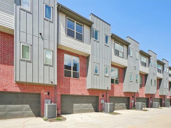 2524  Havenhurst Street  102, Farmers Branch Texas 75234