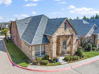 5217  Kentwood Drive 