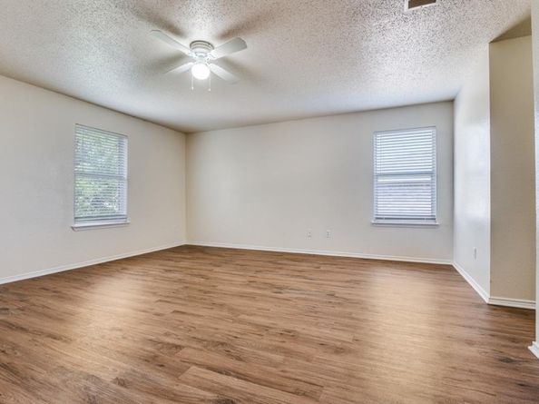 1356  Fox Glenn  , Cedar Hill Texas 75104