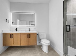 3900  De Maggio Avenue , Dallas Texas 75210