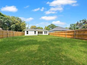 3900  De Maggio Avenue , Dallas Texas 75210