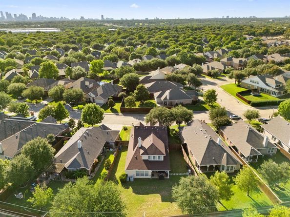 7058  Belteau Lane , Dallas Texas 75227