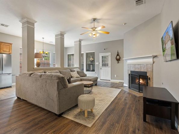 7058  Belteau Lane , Dallas Texas 75227