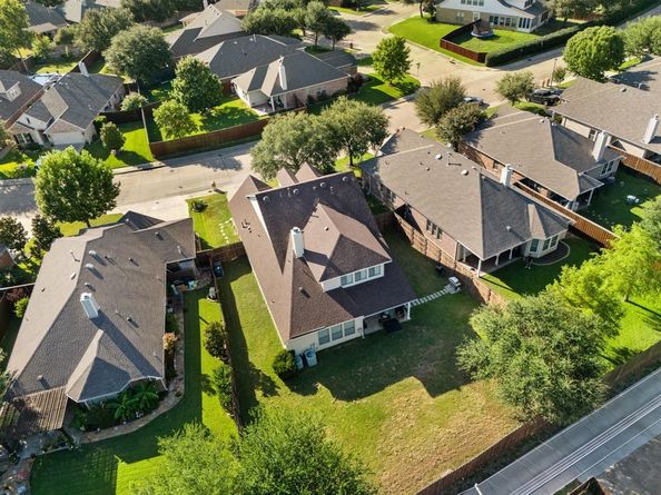 7058  Belteau Lane , Dallas Texas 75227