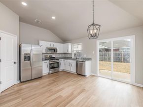 229  Lincoln Lane , Crowley Texas 76036