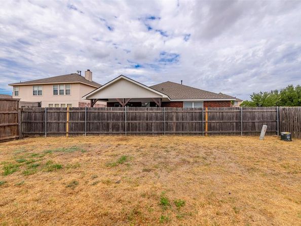229  Lincoln Lane , Crowley Texas 76036
