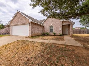 229  Lincoln Lane , Crowley Texas 76036