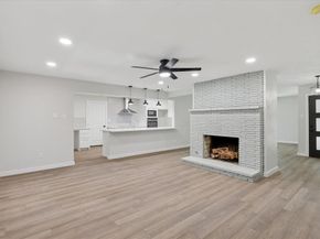 1800  Versailles Road , Fort Worth Texas 76116