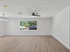 1800  Versailles Road , Fort Worth Texas 76116