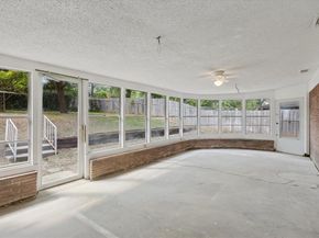 1800  Versailles Road , Fort Worth Texas 76116