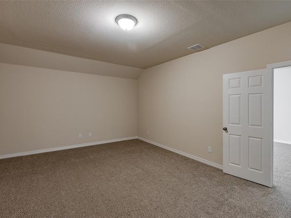 5713  New Ballinger Drive , Denton Texas 76226