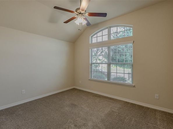 5713  New Ballinger Drive , Denton Texas 76226