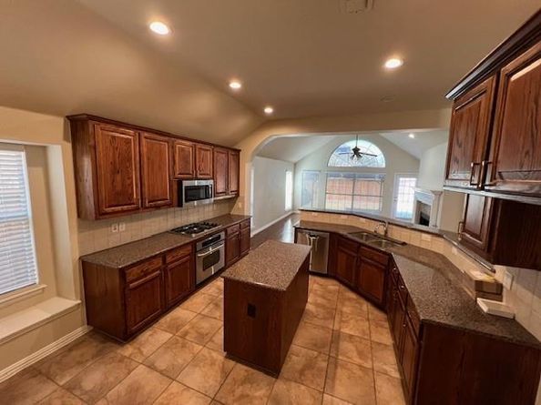 8950  Mustang Way , Argyle Texas 76226