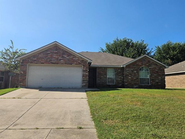2001  Cancun Drive , Mansfield Texas 76063