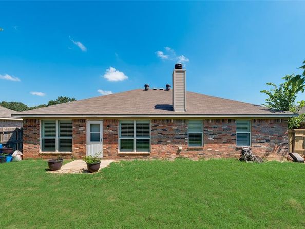 2001  Cancun Drive , Mansfield Texas 76063