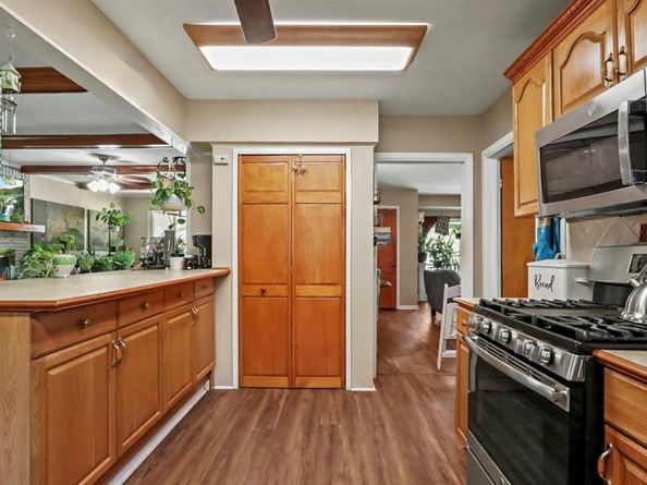 1356  Kingsley Drive , Dallas Texas 75216