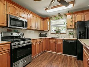 1356  Kingsley Drive , Dallas Texas 75216