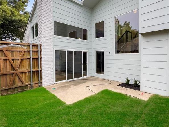 4209  Brooktree Lane , Dallas Texas 75287