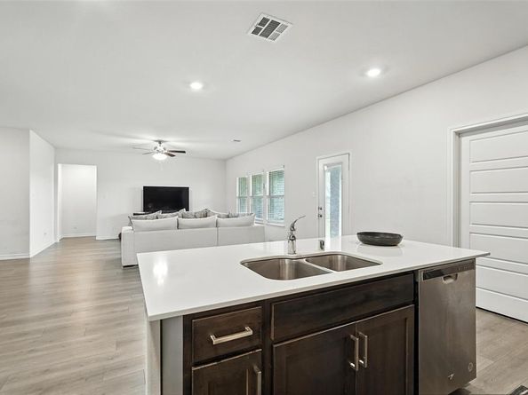 135  Exploration Way , Fate Texas 75189