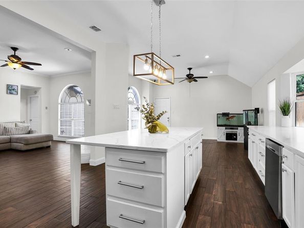 2901  Panorama Drive , Carrollton Texas 75007