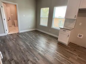 2937  Burton Avenue , Fort Worth Texas 76105