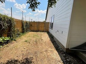 2937  Burton Avenue , Fort Worth Texas 76105