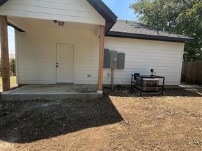 2937  Burton Avenue , Fort Worth Texas 76105