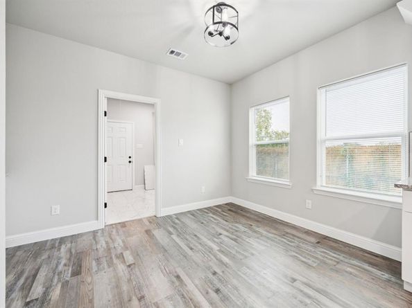 2937  Burton Avenue , Fort Worth Texas 76105