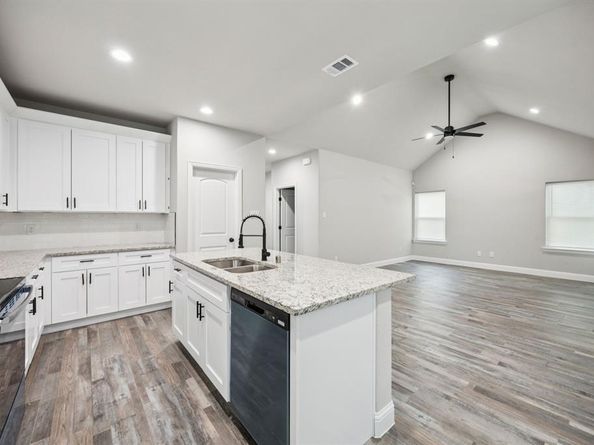 2937  Burton Avenue , Fort Worth Texas 76105