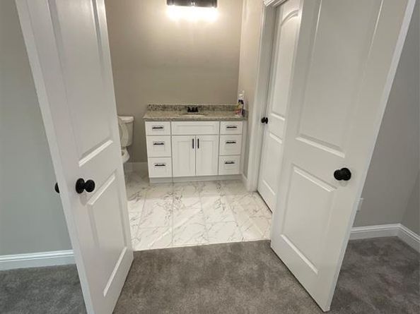 2937  Burton Avenue , Fort Worth Texas 76105