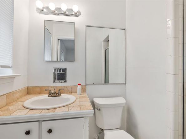 7005  Overhill Road , Fort Worth Texas 76116