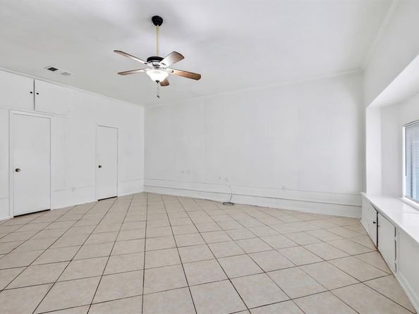 7005  Overhill Road , Fort Worth Texas 76116