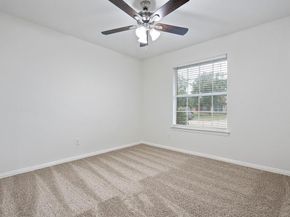 613  Hummingbird Trail , Crowley Texas 76036