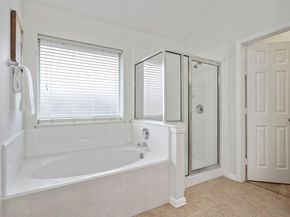 613  Hummingbird Trail , Crowley Texas 76036