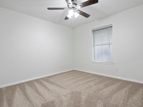 613  Hummingbird Trail , Crowley Texas 76036