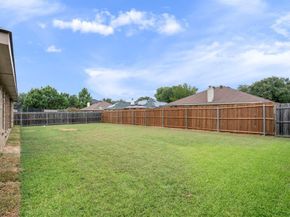 613  Hummingbird Trail , Crowley Texas 76036