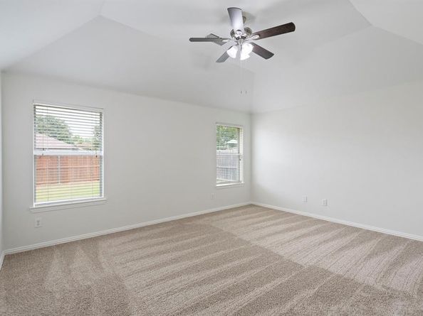 613  Hummingbird Trail , Crowley Texas 76036